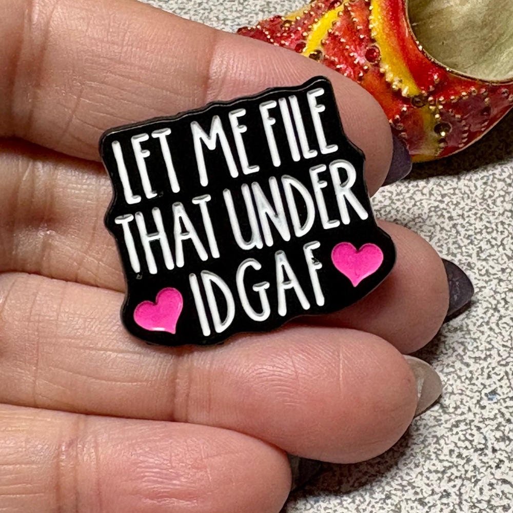 Funny rude lapel pin -enamel NWOT